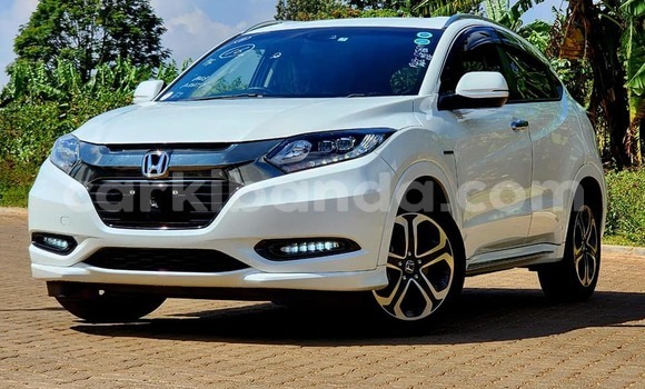 Gura Yakoze Honda Vezel White Imodoka i Bombo mu Central Gura Yakoze Honda Vezel White Imodoka i Bombo mu Central