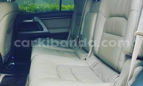 Buy Used Toyota Land Cruiser White Car in Arua in Uganda Buy Used Toyota Land Cruiser White Car in Arua in Uganda
