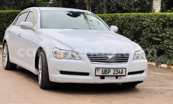 Gura Yakoze Toyota Mark X White Imodoka i Bugiri mu Eastern Gura Yakoze Toyota Mark X White Imodoka i Bugiri mu Eastern