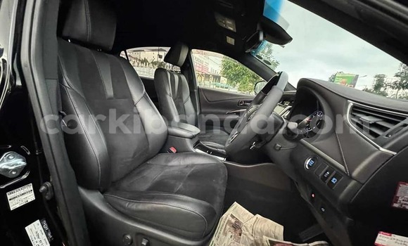 Buy Used Toyota Harrier Black Car in Bombo in Central Buy Used Toyota Harrier Black Car in Bombo in Central
