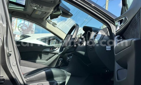 Gura Yakoze Mazda Axela Black Imodoka i Bombo mu Central Gura Yakoze Mazda Axela Black Imodoka i Bombo mu Central