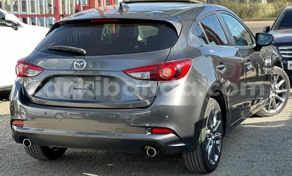 Gura Yakoze Mazda Axela Black Imodoka i Bombo mu Central Gura Yakoze Mazda Axela Black Imodoka i Bombo mu Central