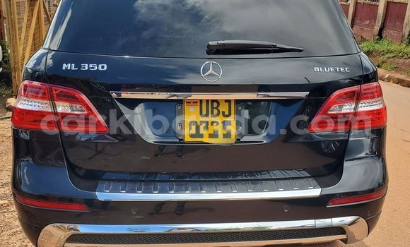 Acheter Occasion Voiture Mercedes‒Benz ML–Class Noir à Bombo, Central Acheter Occasion Voiture Mercedes‒Benz ML–Class Noir à Bombo, Central