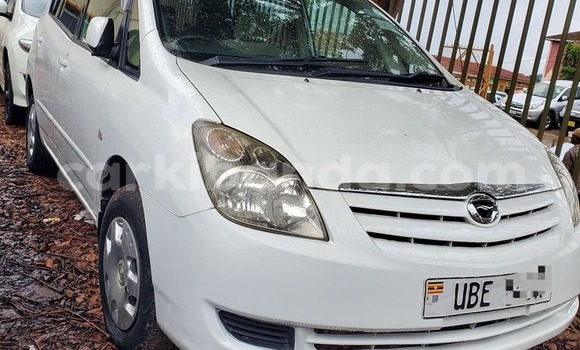 Acheter Occasion Voiture Toyota Spacio Blanc à Bugembe, Est Acheter Occasion Voiture Toyota Spacio Blanc à Bugembe, Est