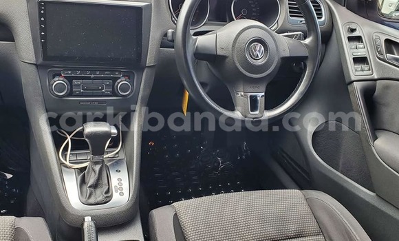 Gura Yakoze Volkswagen Golf White Imodoka i Kampala mu Uganda Gura Yakoze Volkswagen Golf White Imodoka i Kampala mu Uganda