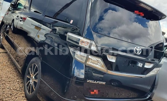 Gura Yakoze Toyota Vellfire Black Imodoka i Arua mu Uganda Gura Yakoze Toyota Vellfire Black Imodoka i Arua mu Uganda