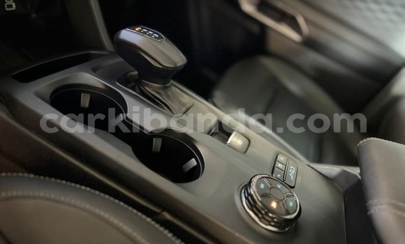 Gura Yakoze Ford Ranger Black Imodoka i Bugembe mu Eastern Gura Yakoze Ford Ranger Black Imodoka i Bugembe mu Eastern