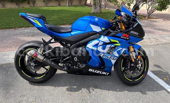 Acheter Occasion Moto Suzuki GSX–R Bleu à Kampala, Ouganda