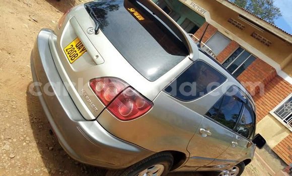 Gura Yakoze Toyota Harrier Other Imodoka i Kampala mu Uganda Gura Yakoze Toyota Harrier Other Imodoka i Kampala mu Uganda