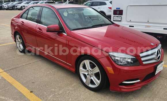 Gura Yakoze Mercedes-Benz C-Classe Red Imodoka i Bombo mu Central