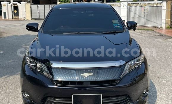 Nunua Ilio tumika Toyota Harrier Nyeusi Gari ndani ya Adjumani nchini Kaskazini