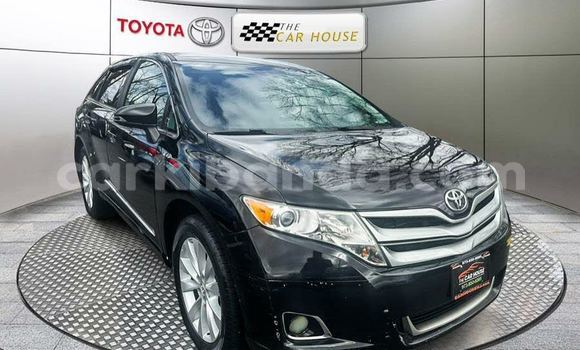 Gura Yakoze Toyota Venza Black Imodoka i Bugembe mu Eastern Gura Yakoze Toyota Venza Black Imodoka i Bugembe mu Eastern
