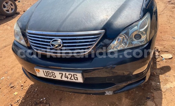 Gura Yakoze Toyota Harrier Black Imodoka i Arua mu Uganda