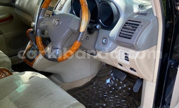 Gura Yakoze Toyota Harrier Black Imodoka i Arua mu Uganda Gura Yakoze Toyota Harrier Black Imodoka i Arua mu Uganda