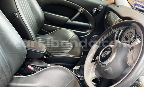 Gura Yakoze Mini Cooper S clubman Black Imodoka i Arua mu Uganda Gura Yakoze Mini Cooper S clubman Black Imodoka i Arua mu Uganda