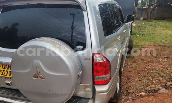Gura Yakoze Mitsubishi Pajero Other Imodoka i Arua mu Uganda Gura Yakoze Mitsubishi Pajero Other Imodoka i Arua mu Uganda