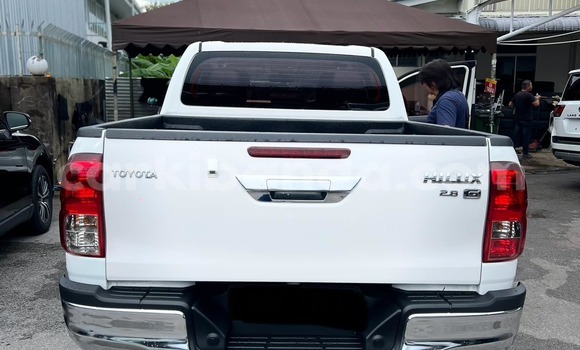 Gura Yakoze Toyota Hilux Other Imodoka i Bombo mu Central Gura Yakoze Toyota Hilux Other Imodoka i Bombo mu Central