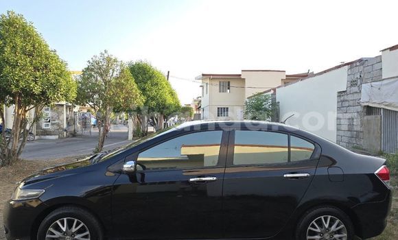 Gura Yakoze Honda City Black Imodoka i Bugiri mu Eastern Gura Yakoze Honda City Black Imodoka i Bugiri mu Eastern