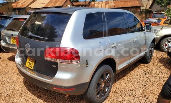 Nunua Ilio tumika Volkswagen Touareg Nyingine Gari ndani ya Kampala nchini Uganda