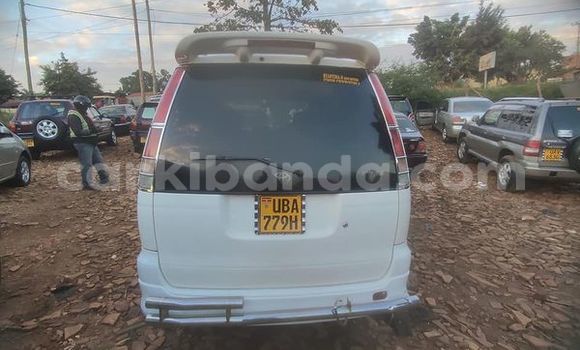 Acheter Occasion Voiture Toyota Noah Autre à Kampala, Ouganda Acheter Occasion Voiture Toyota Noah Autre à Kampala, Ouganda