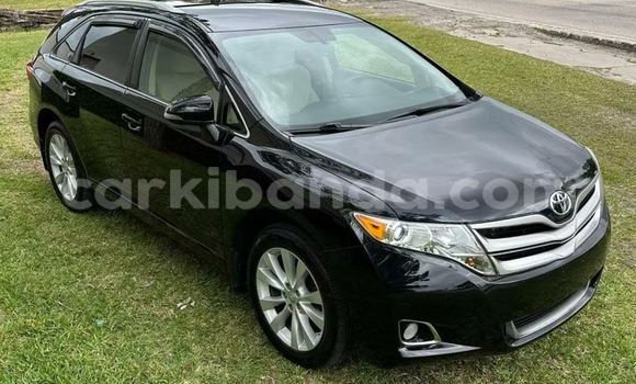 Nunua Ilio tumika Toyota Venza Nyingine Gari ndani ya Bombo nchini Kati