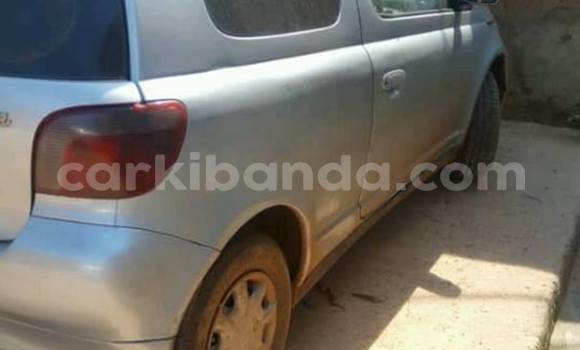 Gura Yakoze Toyota Vitz Silver Imodoka i Kampala mu Uganda Gura Yakoze Toyota Vitz Silver Imodoka i Kampala mu Uganda