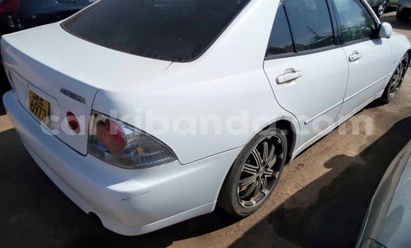 Buy Used Toyota Altezza White Car in Kampala in Uganda Buy Used Toyota Altezza White Car in Kampala in Uganda