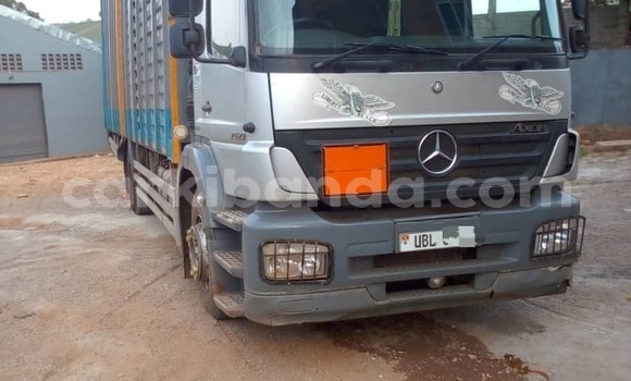 Gura Yakoze Mitsubishi Lancer Cargo White Imodoka i Kampala mu Uganda Gura Yakoze Mitsubishi Lancer Cargo White Imodoka i Kampala mu Uganda