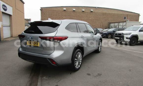 Gura Yakoze Toyota Highlander Other Imodoka i Bugiri mu Eastern Gura Yakoze Toyota Highlander Other Imodoka i Bugiri mu Eastern