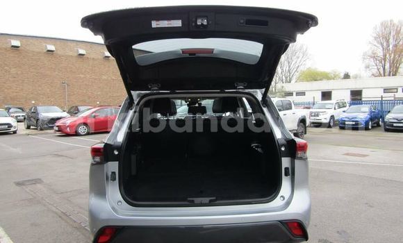 Gura Yakoze Toyota Highlander Other Imodoka i Bugiri mu Eastern Gura Yakoze Toyota Highlander Other Imodoka i Bugiri mu Eastern