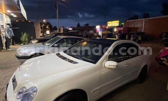 Buy Used Mercedes‒Benz 190 SL White Car in Arua in Uganda Buy Used Mercedes‒Benz 190 SL White Car in Arua in Uganda
