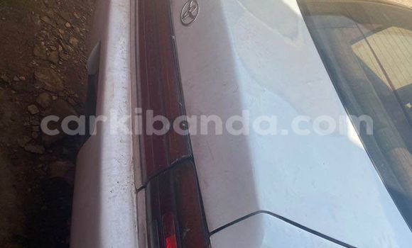 Buy Used Toyota Altezza White Car in Bugembe in Eastern Buy Used Toyota Altezza White Car in Bugembe in Eastern