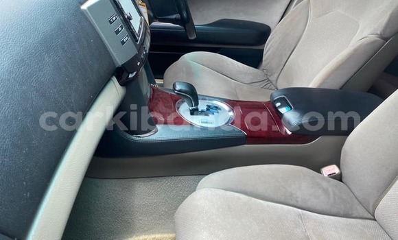 Buy Used Toyota Mark X White Car in Bugembe in Eastern Buy Used Toyota Mark X White Car in Bugembe in Eastern