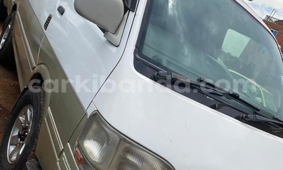 Buy Used Toyota Hiace White Car in Bombo in Central Buy Used Toyota Hiace White Car in Bombo in Central