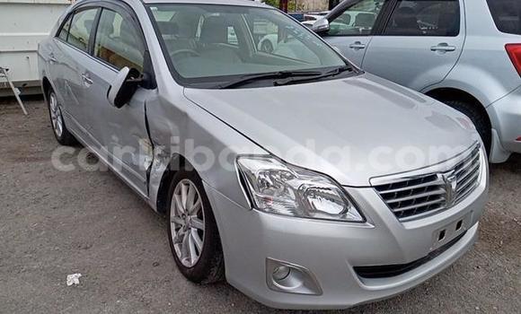 Nunua Imported Toyota Premio Fedha Gari ndani ya Kampala nchini Uganda Nunua Imported Toyota Premio Fedha Gari ndani ya Kampala nchini Uganda