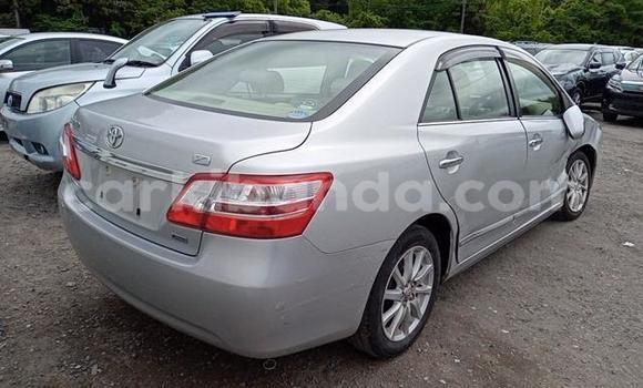 Nunua Imported Toyota Premio Fedha Gari ndani ya Kampala nchini Uganda Nunua Imported Toyota Premio Fedha Gari ndani ya Kampala nchini Uganda