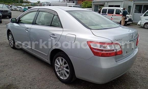 Nunua Imported Toyota Premio Fedha Gari ndani ya Kampala nchini Uganda Nunua Imported Toyota Premio Fedha Gari ndani ya Kampala nchini Uganda