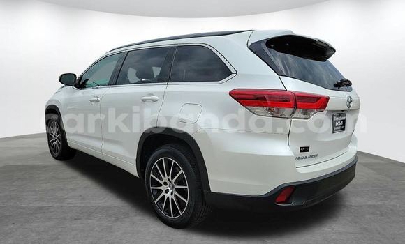 Gura Yakoze Toyota Highlander Other Imodoka i Bundibugyo mu Western Gura Yakoze Toyota Highlander Other Imodoka i Bundibugyo mu Western