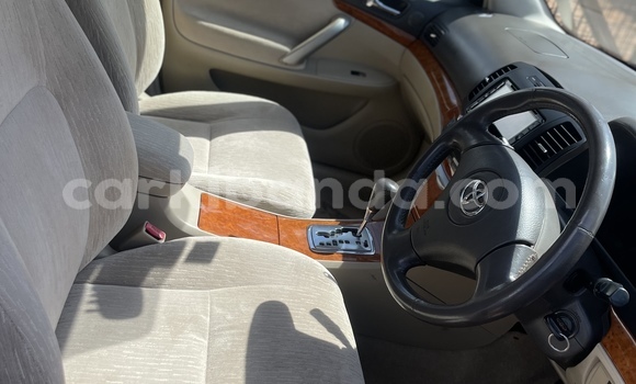 Acheter Occasion Voiture Toyota Premio Gris à Kampala, Ouganda Acheter Occasion Voiture Toyota Premio Gris à Kampala, Ouganda