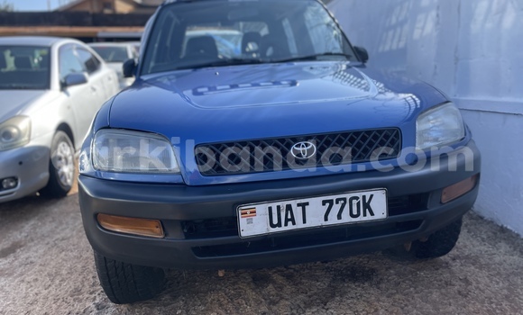 Acheter Occasion Voiture Toyota RAV4 Gris à Kampala, Ouganda Acheter Occasion Voiture Toyota RAV4 Gris à Kampala, Ouganda