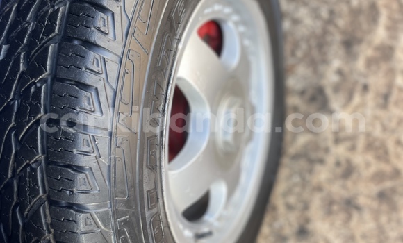 Acheter Occasion Voiture Toyota RAV4 Gris à Kampala, Ouganda Acheter Occasion Voiture Toyota RAV4 Gris à Kampala, Ouganda