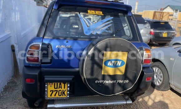 Acheter Occasion Voiture Toyota RAV4 Gris à Kampala, Ouganda Acheter Occasion Voiture Toyota RAV4 Gris à Kampala, Ouganda