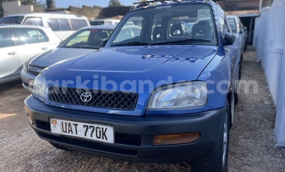 Acheter Occasion Voiture Toyota RAV4 Gris à Kampala, Ouganda Acheter Occasion Voiture Toyota RAV4 Gris à Kampala, Ouganda