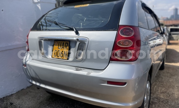 Acheter Occasion Voiture Toyota Nadia Gris à Kampala, Ouganda Acheter Occasion Voiture Toyota Nadia Gris à Kampala, Ouganda