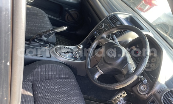 Acheter Occasion Voiture Toyota Altezza Gris à Kampala, Ouganda Acheter Occasion Voiture Toyota Altezza Gris à Kampala, Ouganda