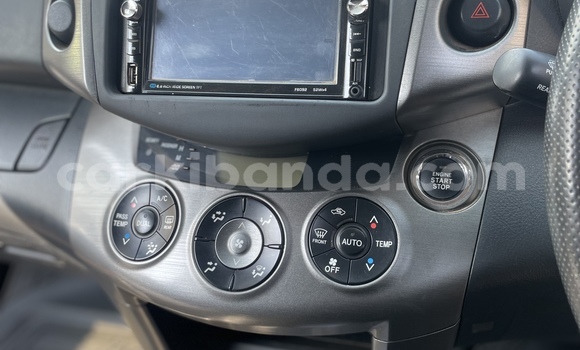 Buy Used Toyota RAV4 Silver Car in Kampala in Uganda Buy Used Toyota RAV4 Silver Car in Kampala in Uganda