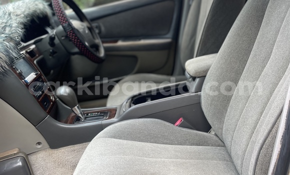 Buy Used Toyota Mark II White Car in Kampala in Uganda Buy Used Toyota Mark II White Car in Kampala in Uganda