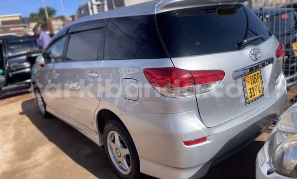 Acheter Occasion Voiture Toyota Wish Gris à Kampala, Ouganda Acheter Occasion Voiture Toyota Wish Gris à Kampala, Ouganda