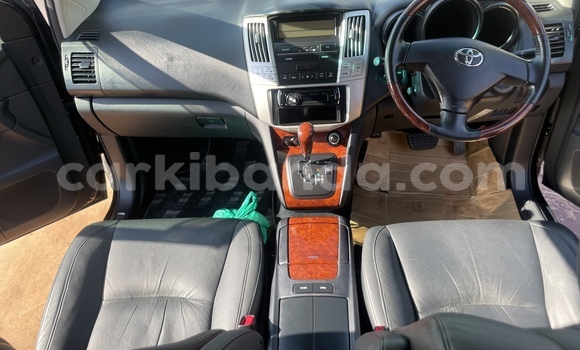Acheter Occasion Voiture Toyota Harrier Noir à Kampala, Ouganda Acheter Occasion Voiture Toyota Harrier Noir à Kampala, Ouganda