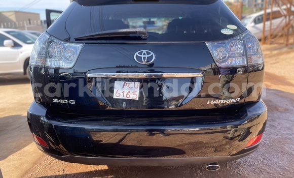 Acheter Occasion Voiture Toyota Harrier Noir à Kampala, Ouganda Acheter Occasion Voiture Toyota Harrier Noir à Kampala, Ouganda
